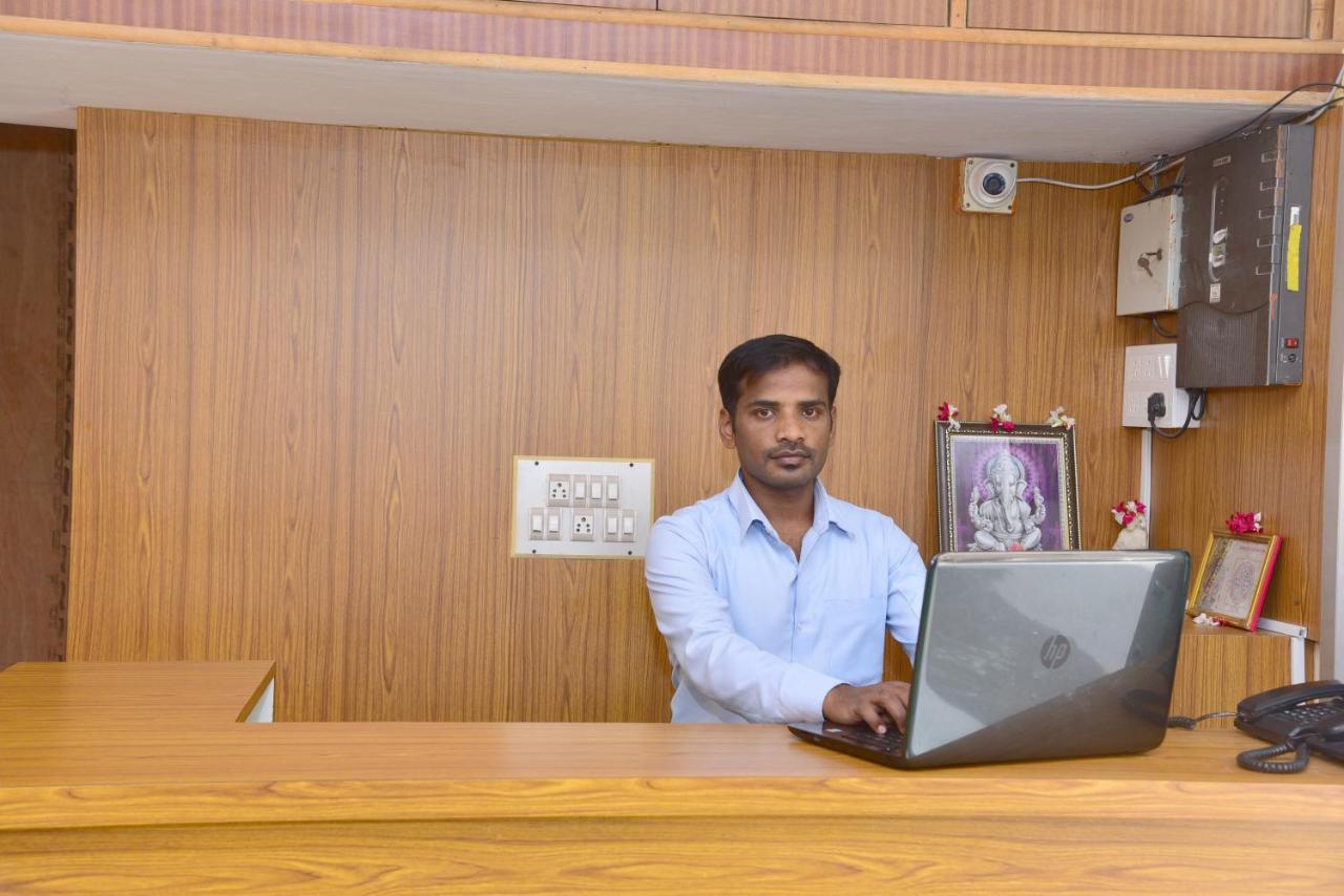 Shreyas Residency Hotel Mysore Exterior photo